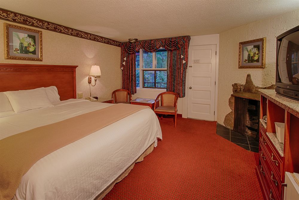 River Edge Inn Гетлинбург Екстериор снимка
