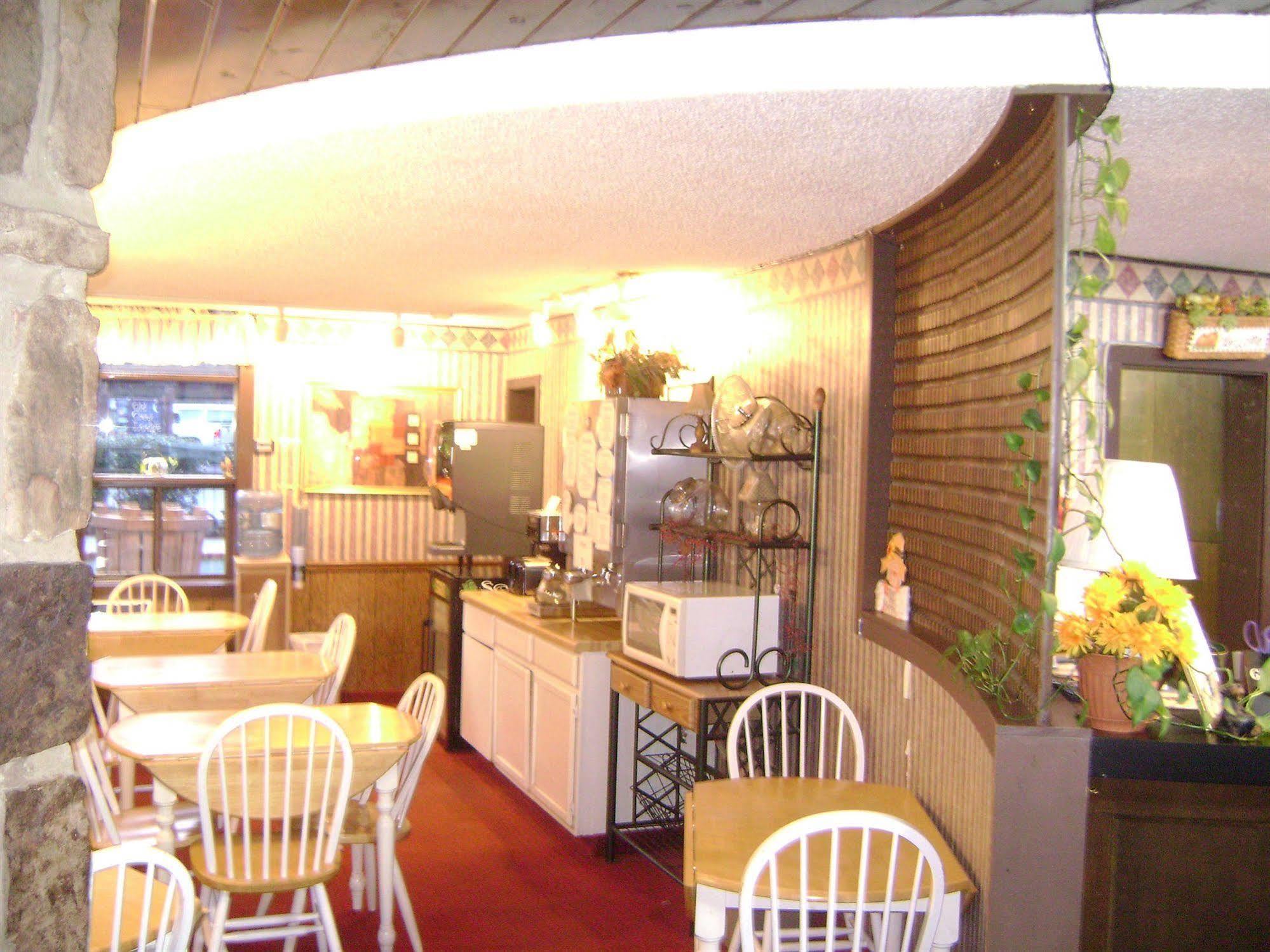 River Edge Inn Гетлинбург Екстериор снимка